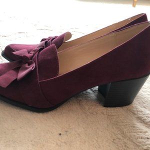 Beautiful merlot pumps (2 1/2 " heel)